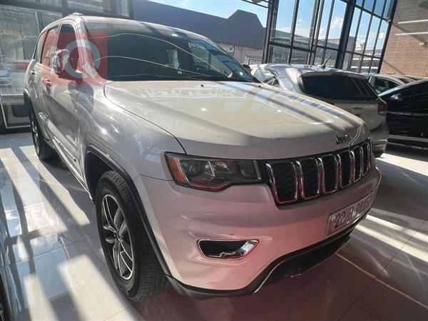 جيب جراند شيروكي 2022 للبيع في العراق - الموصل